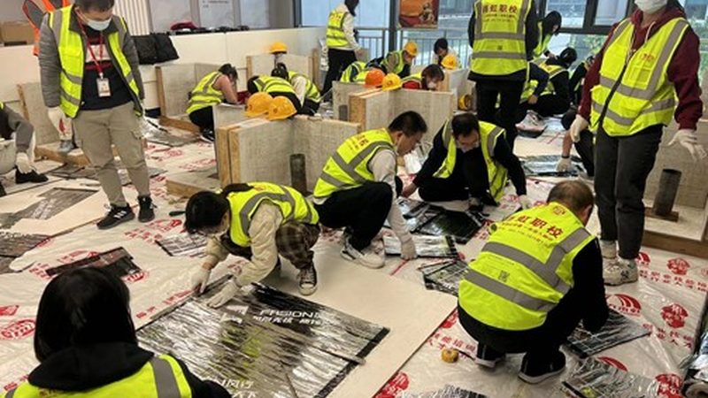 小标题：行业趋势分析