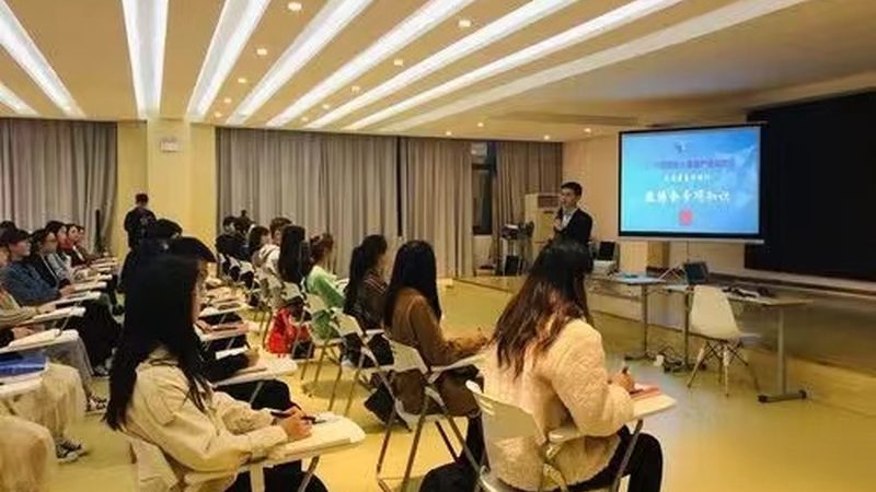 成人教育机构学历含金量对比